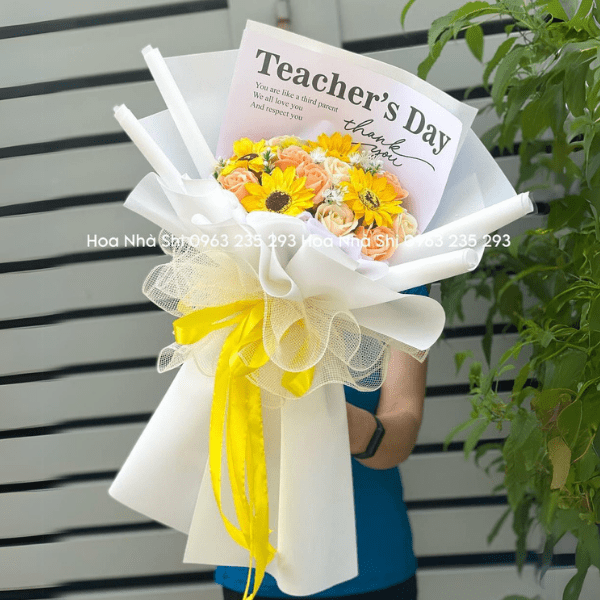 Bó Hoa Hướng Dương Tốt Nghiệp - Tone Vàng - 70