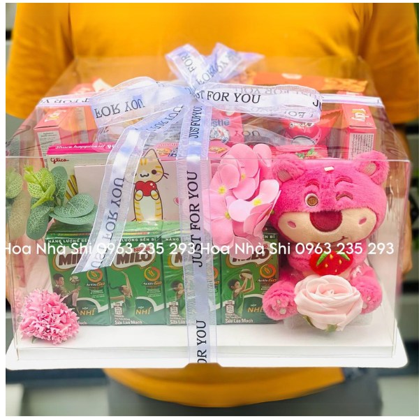 Hộp Hoa Bánh Kẹo Sinh Nhật Mix Gấu Dâu - 155