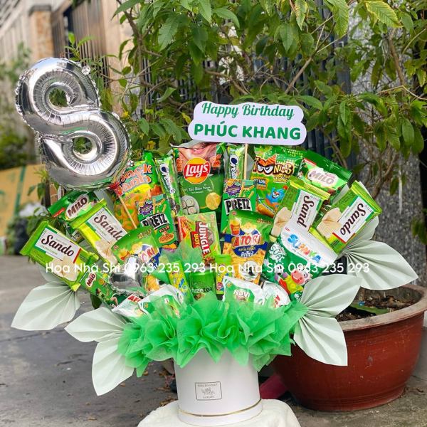 Bó Hoa Bánh Kẹo Sinh Nhật - Tone Xanh Lá - 161 image 1