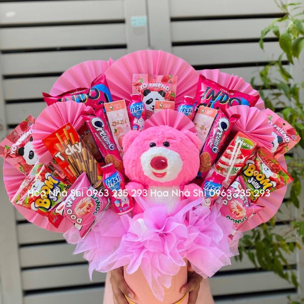 Hộp Hoa Bánh Kẹo Sinh Nhật Mix Gấu Bông - 165 image 1