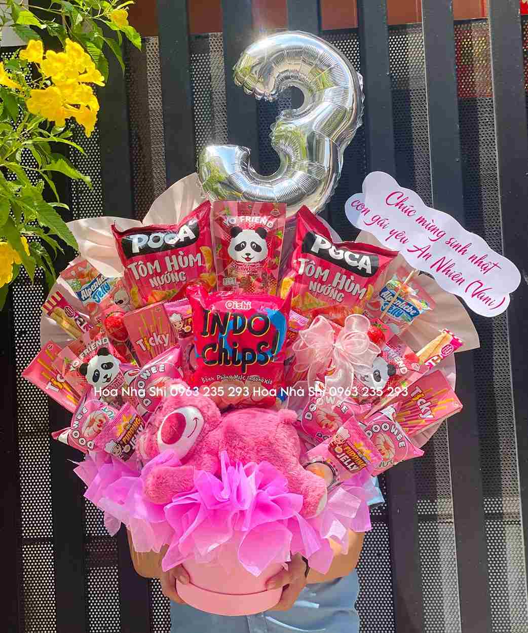 Bó Hoa Bánh Kẹo Sinh Nhật Mix Gấu Dâu - 177