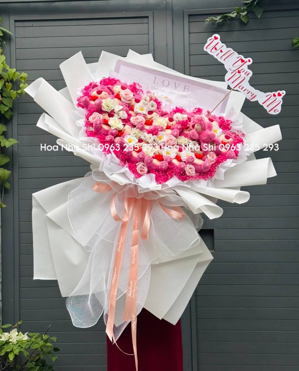 Bó Hoa Gấu Dâu Trái Tim - 200