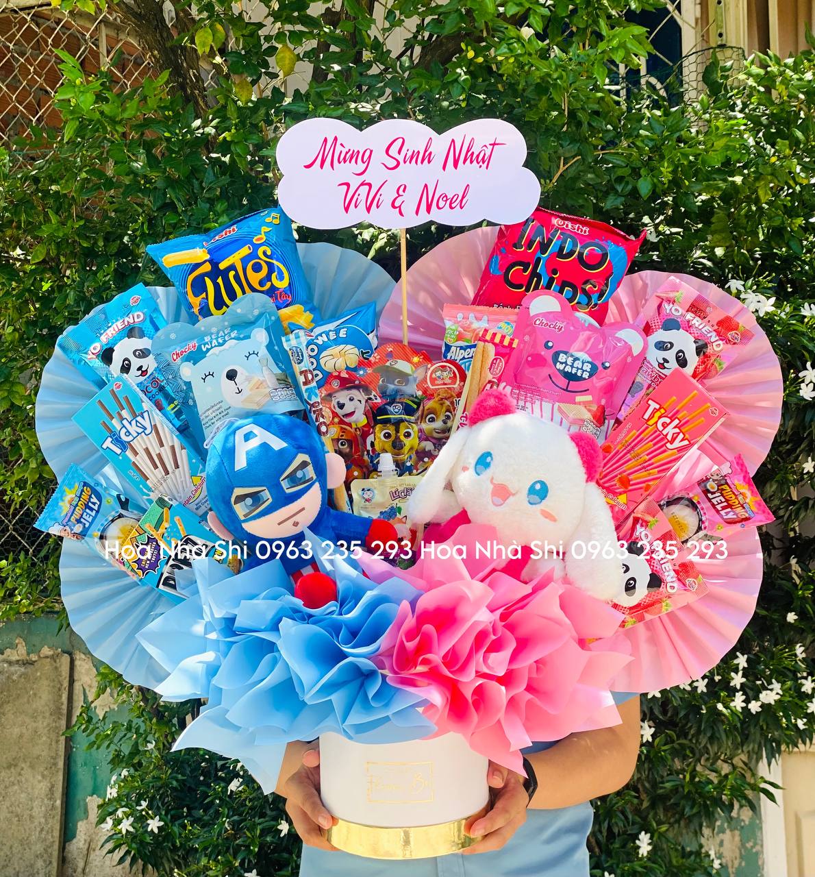 Bó Hoa Bánh Kẹo Sinh Nhật 2 Màu Xanh Hồng - 222 image 1