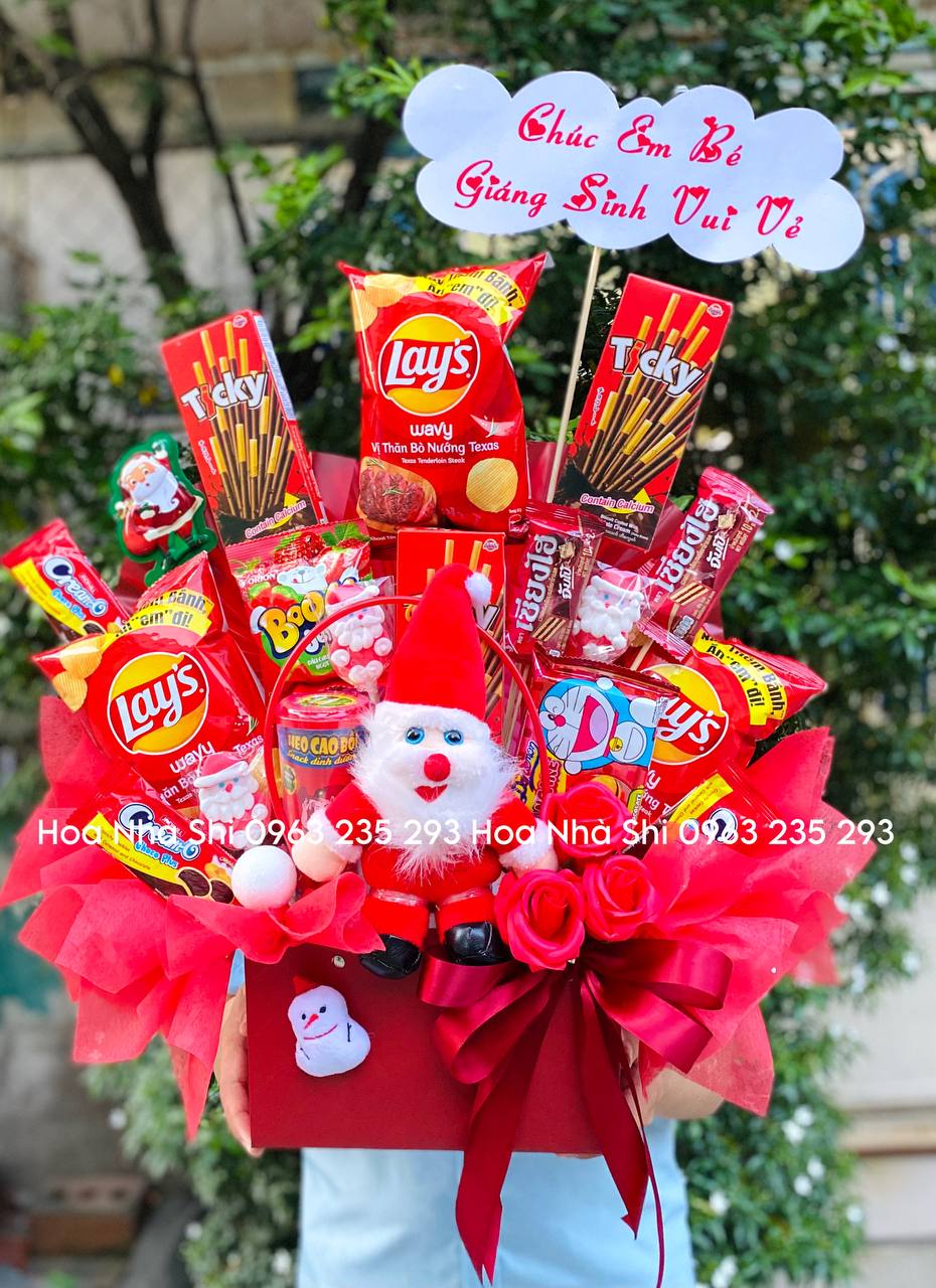 Giỏ Hoa Bánh Kẹo Sinh Nhật Màu Đỏ - 319