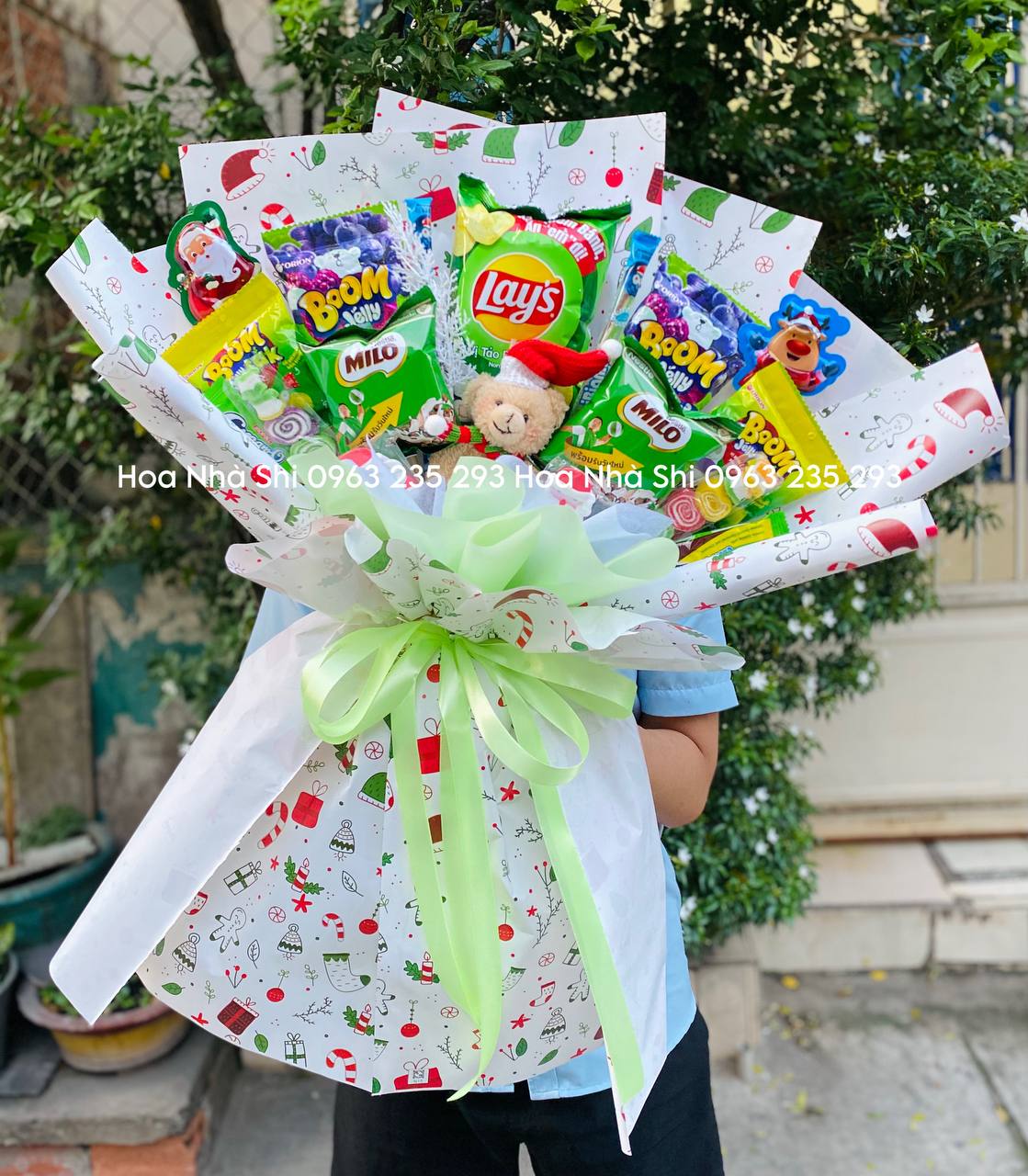 Bó Hoa Bánh Kẹo Sinh Nhật Màu Xanh Lá - 320