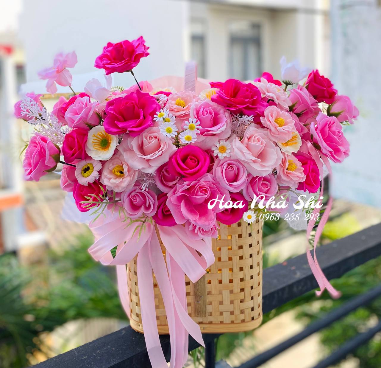 Giỏ Hoa Sáp Thơm Khai Trương - Hồng - 370